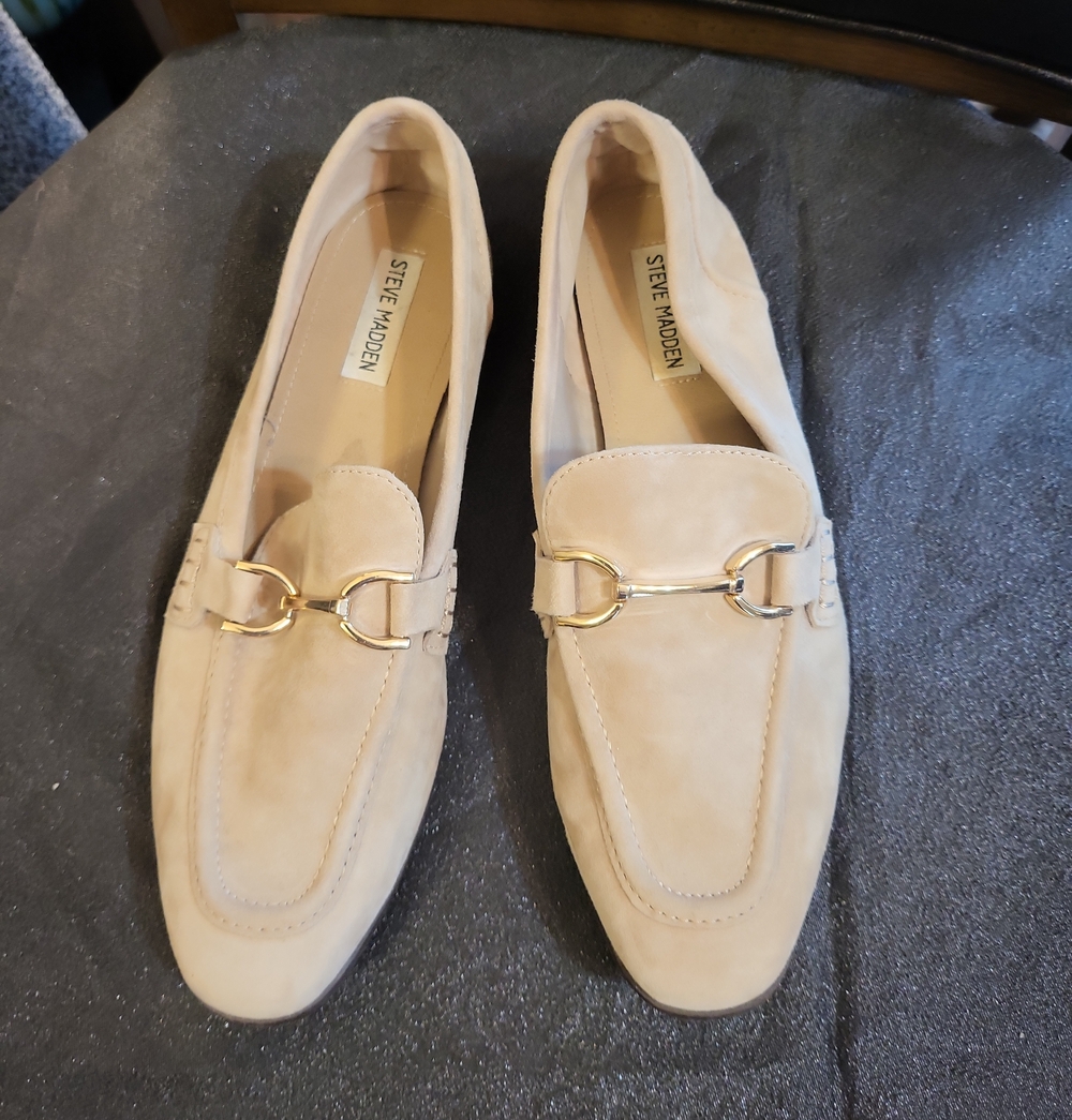 Steve Madden Beige Suede Loafers with Gold Bit